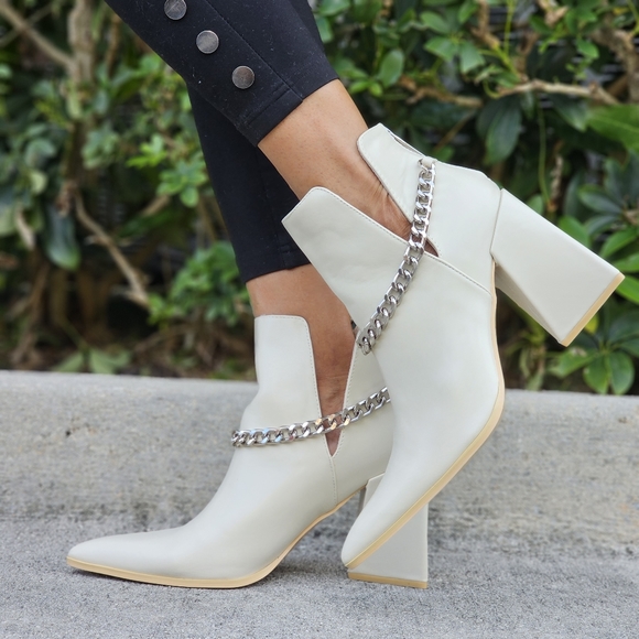 Shoes - Women's Block Heel Chelsea Boots Off White Color